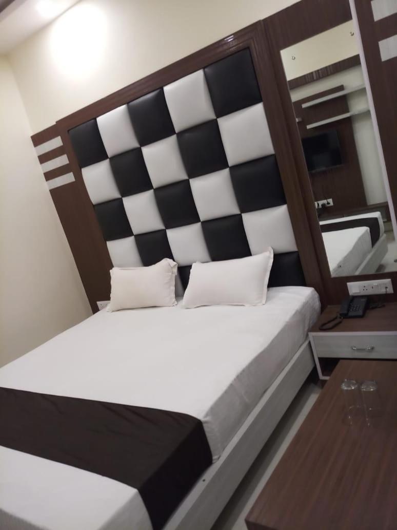 Hotel R K Residency Музафарпур Екстериор снимка